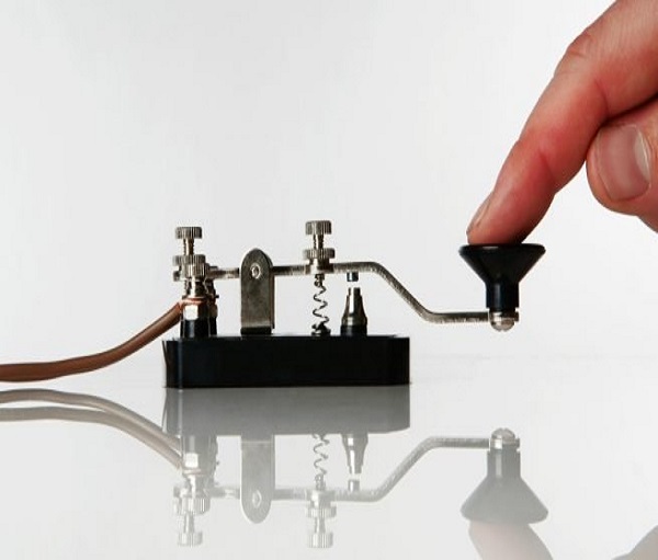 interruptor Morse antiguo